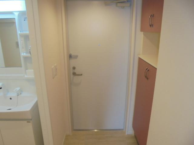 ロワゾ　ドゥ　ボヌールの玄関|玄関