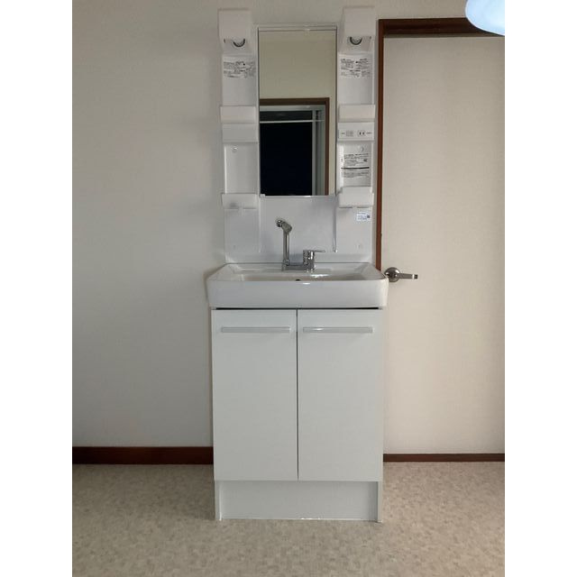 駒生町平屋戸建ての洗面所