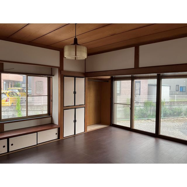 駒生町平屋戸建ての居間・リビング