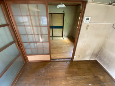 【洋室】 | 向島二ノ丸町貸家