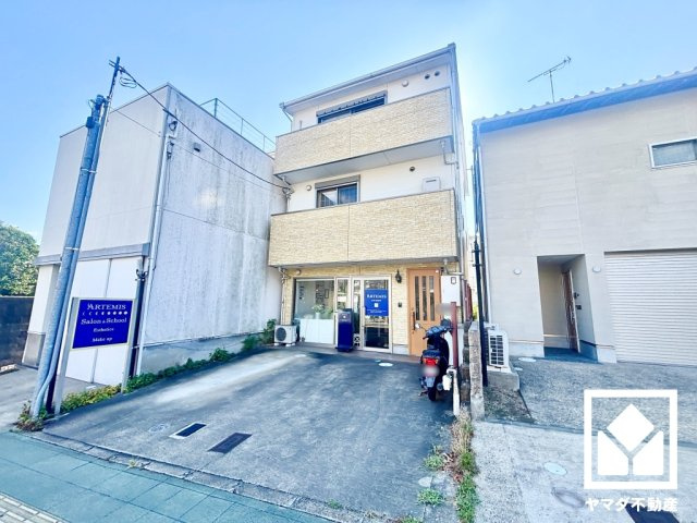 伏見区鍋島町の玄関