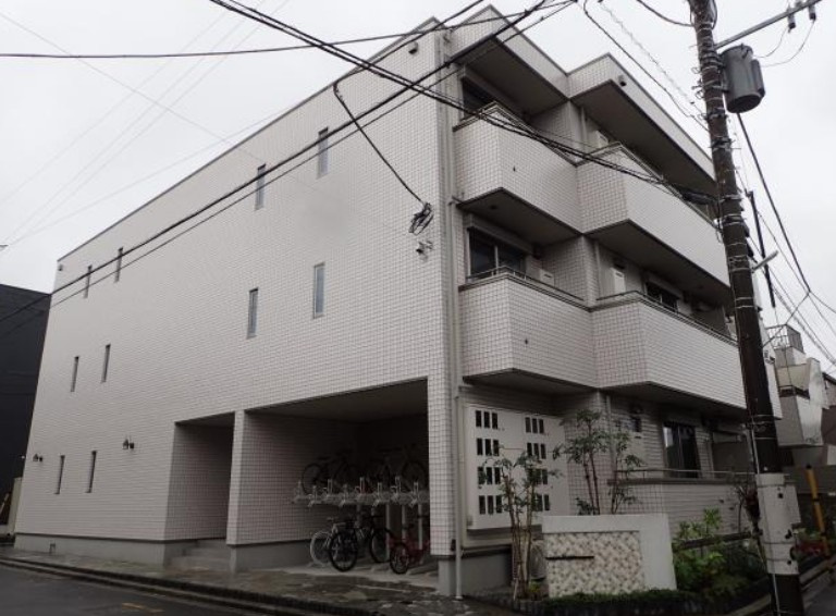 ラシーネ赤塚の外観