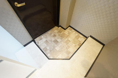 【玄関】 | クローバーMオザキA棟