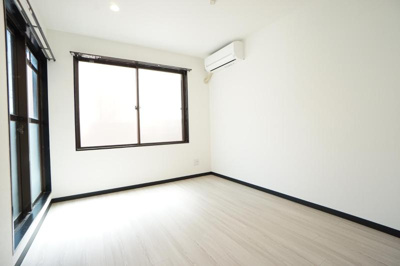 【居間・リビング】 | クローバーMオザキA棟