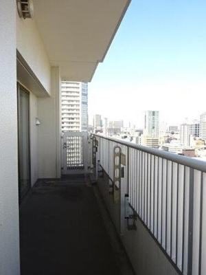 【バルコニー】 | ライオンズマンション大阪スカイタワー | バルコニー　※前回募集時／２０２２年３月の写真