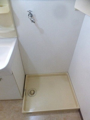 【設備】 | ビューハイツ高山 | 室内洗濯機置場　※2024年6月撮影