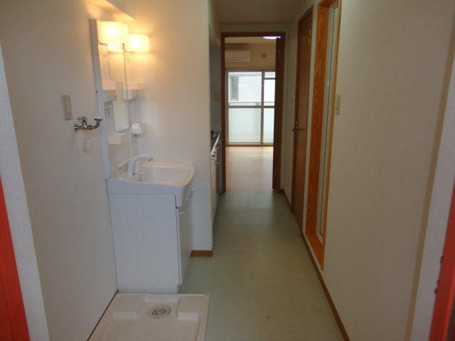 亀井弐号館の内装