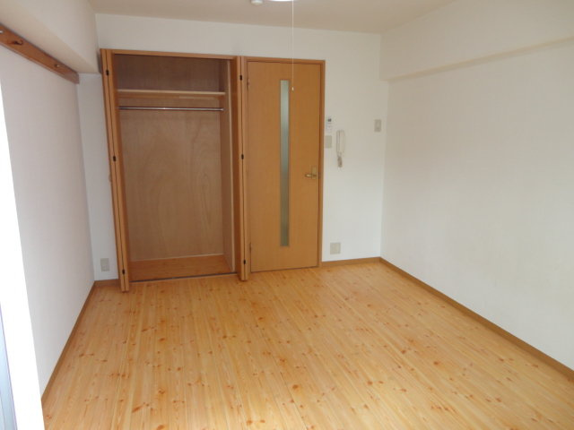 亀井弐号館の内装