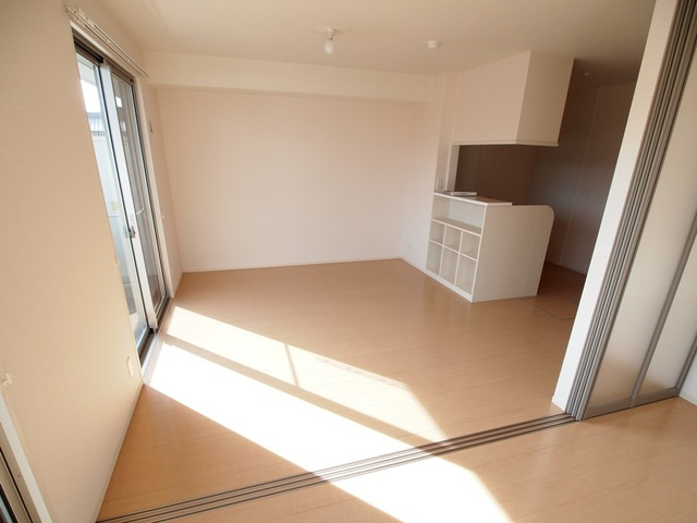 メゾン　エスポワールの居間・リビング