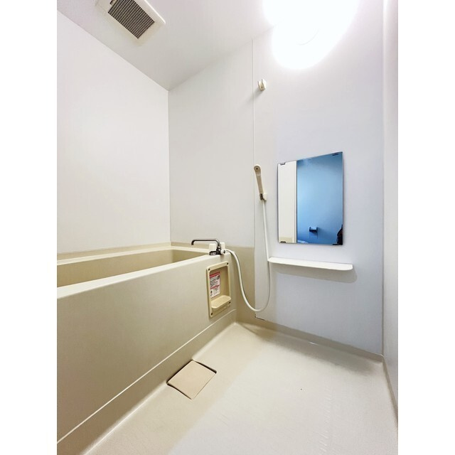 レガーロ　C棟の浴室