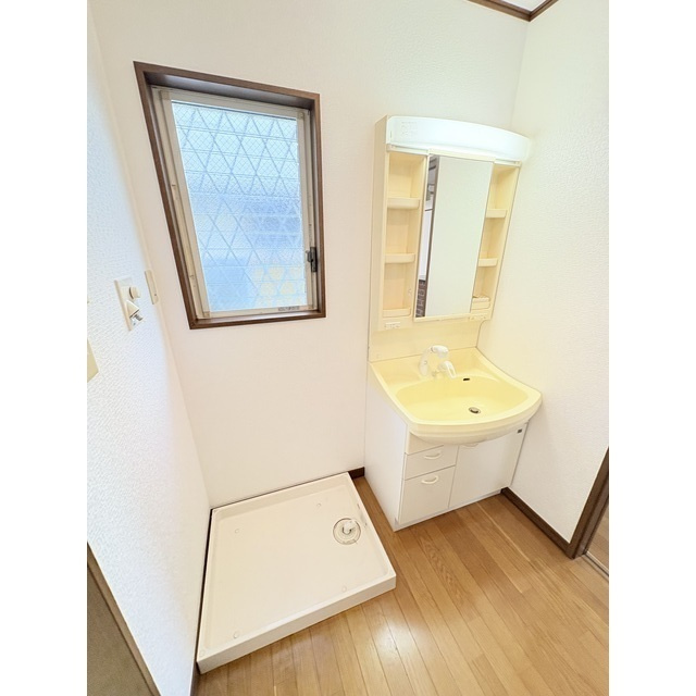 みなみ野２丁目Ｉ邸貸家の洗面所