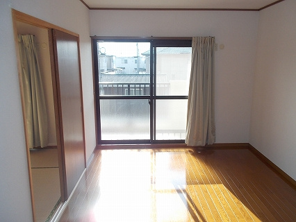 ピュアラの居間・リビング