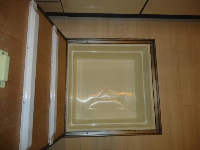 スーリールプラス　Ⅰ番館のその他|床下収納