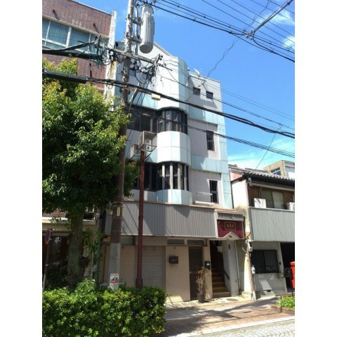 岐阜市美殿町の店舗一部の外観