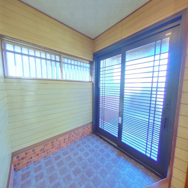 岐阜市岩地２丁目の一戸建ての玄関