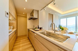 【キッチン】 | ザ・パークハウス晴海タワーズ　クロノレジデンス