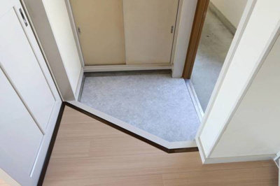 【玄関】 | ビレッジハウス柏原3号棟 | ビレッジハウスの同一物件・同一タイプの間取りの写真です