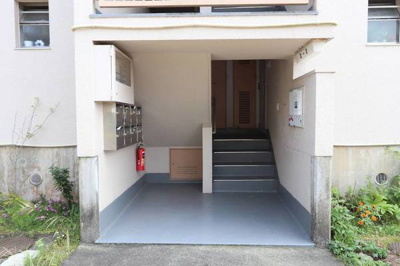 【エントランス】 | ビレッジハウス柏原3号棟