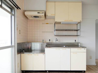 【キッチン】 | ビレッジハウス柏原3号棟 | ビレッジハウスの同一物件・同一タイプの間取りの写真です