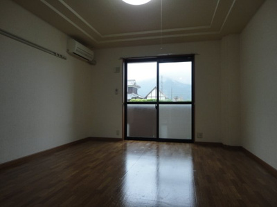 【設備】 | シンフォニー田園 | 洋室(エアコン・照明)