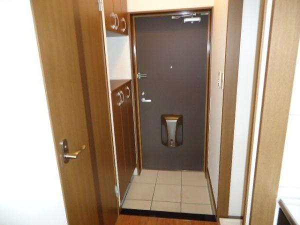 メゾン　プラヴィの玄関