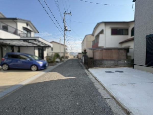 和歌山市太田　新築戸建の前面道路含む現地写真