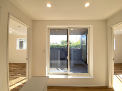 【バルコニー】 | 宜野湾市我如古4丁目1期（全4棟）ラスト6号棟 | 6号棟　2階ホールからバルコニー出入り可♪