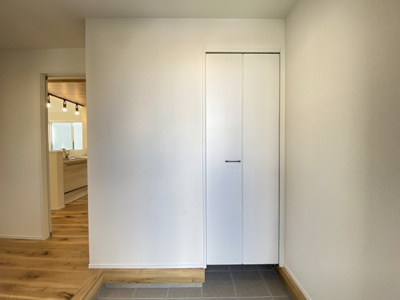 【玄関】 | 宜野湾市我如古4丁目1期（全4棟）ラスト6号棟 | 6号棟　SIC付き♪