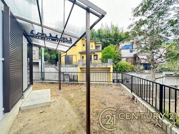 生駒市有里町　一戸建の庭|■現地撮影写真■お外を眺めながらのんびり過ごす休日も良いですね！