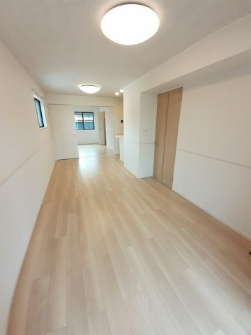 メゾン・カイティスⅡの居間・リビング