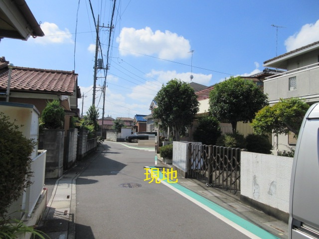 中古戸建　熊谷市上之921-1（リフォーム住宅）の前面道路含む現地写真