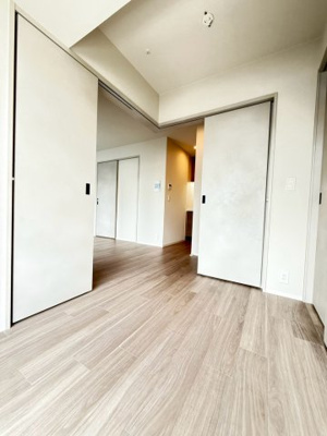 【洋室】 | コンフォリア・リヴ本町WEST　Q