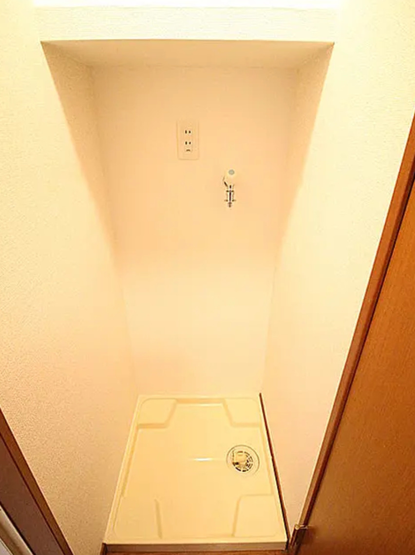 【福岡県】福岡市中央区1棟アパートのランドリースペース