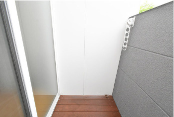 レガロつくしのバルコニー|バルコニーからの眺めを楽しみながら食事をしませんか