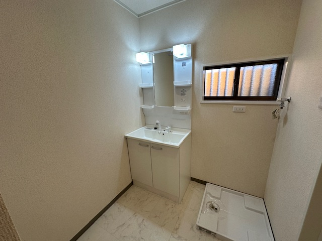 ライズホーム西武立川の独立洗面台|独立洗面化粧台が付いています