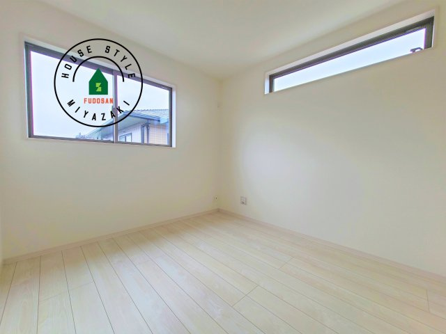 宮崎市花ヶ島町2681番-3棟（B号棟）の内観：施工例|主寝室には収納力に優れたクローゼットがありますので、お部屋もすっきり片付きます。