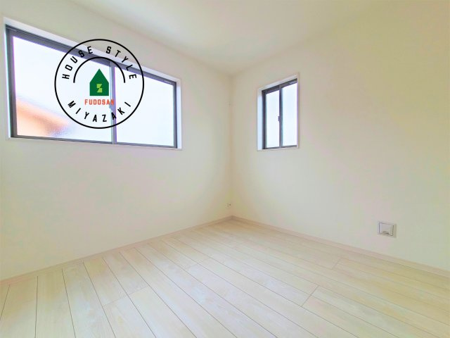 宮崎市花ヶ島町2681番-3棟（B号棟）の内観：施工例|柔らかい陽光が差し込む明るいお部屋を演出する設計。彩光の取れる窓が気持ちの良いお部屋を創り上げます。