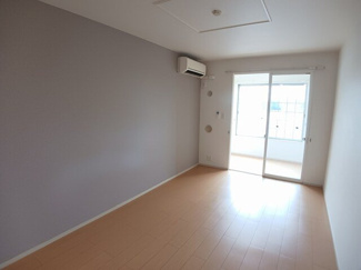 【居間・リビング】 | シャン　ドゥ　フルール　Ｃ | 使いやすい居間です