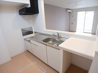 【キッチン】 | シャン　ドゥ　フルール　Ｃ | お料理しやすいキッチンです