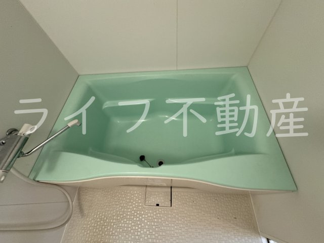 Celeb布施東の浴室|落ち着いた空間のお風呂です
