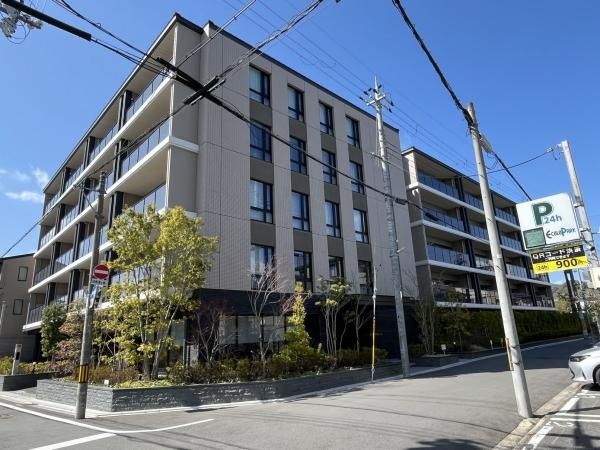 シーンズ京都円町の外観