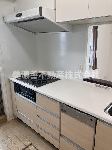 ６５８１１　フレストアルファ六条南の和室