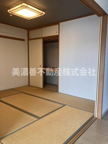 ６５８１１　フレストアルファ六条南の和室