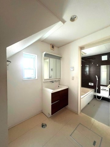 【独立洗面台】 | 水回り集中設計で家事効率もUPします◎