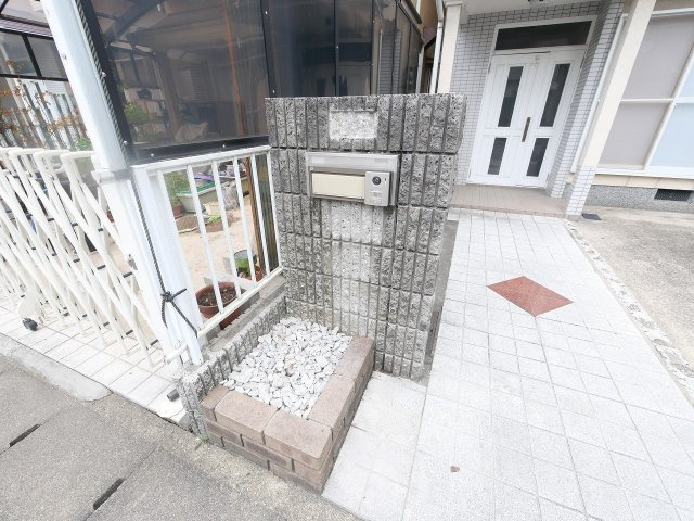 東九条町テラスハウスの外観
