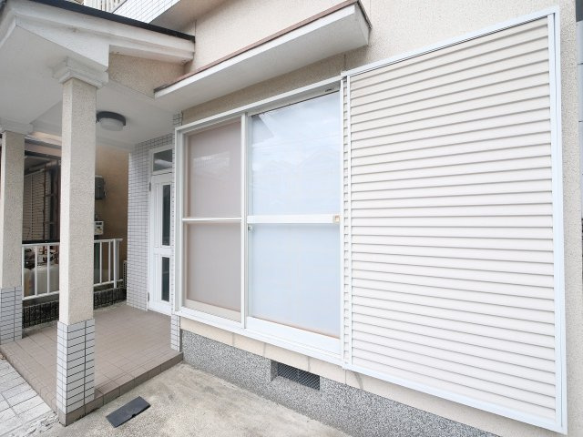 東九条町テラスハウスの外観