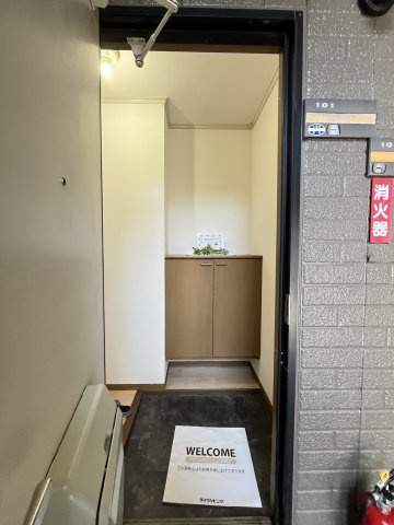 スティブルB棟の玄関|イメージ201号室の写真