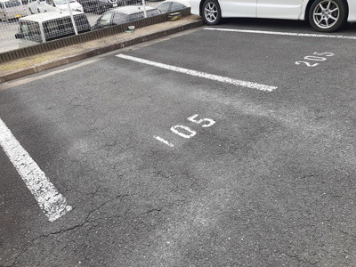 【駐車場】 | エバーグリーン | 駐車場です