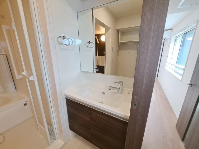 ラ　フレーズの独立洗面台