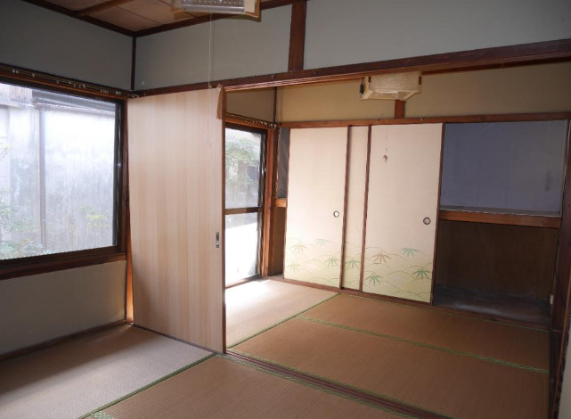 大津市追分町の住宅付店舗戸建の和室